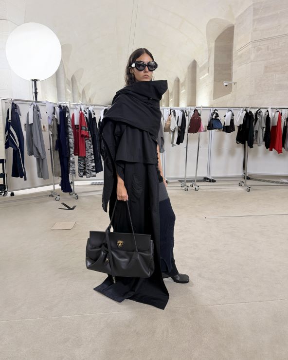 Balenciaga i cipele koje su izazvale brojne komentare