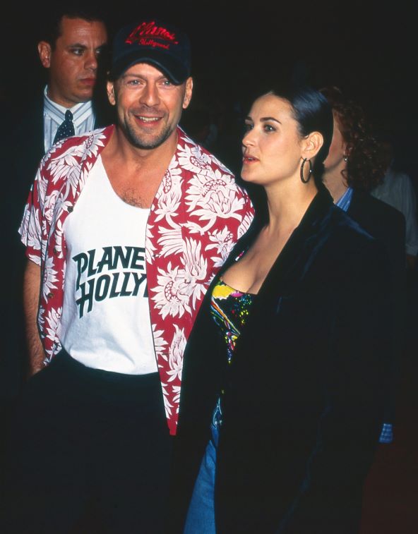 Demi Moore stil iz devedesetih