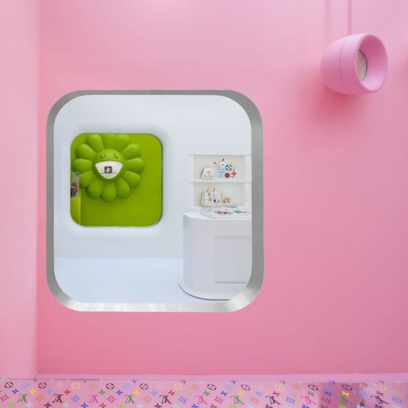 Louis Vuitton modularni Murakami pop up store u New Yorku