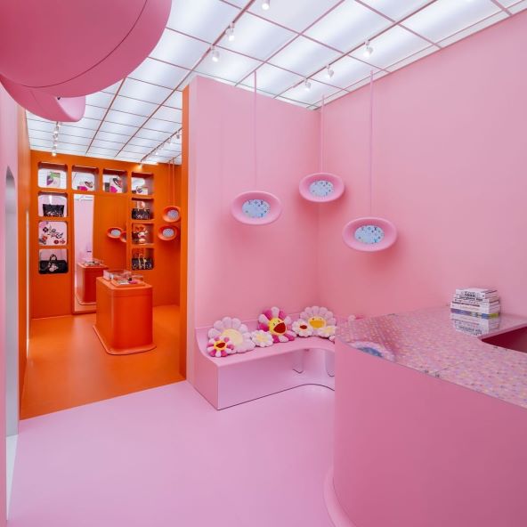 Louis Vuitton modularni Murakami pop up store u New Yorku