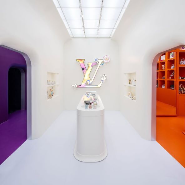 Louis Vuitton modularni Murakami pop up store u New Yorku