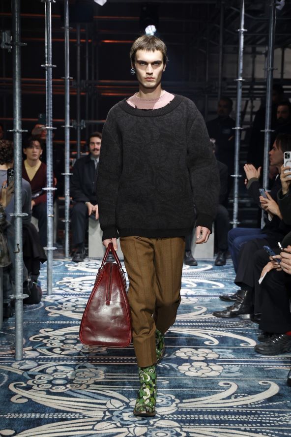 Prada modna revija muške mode za jesen 2025