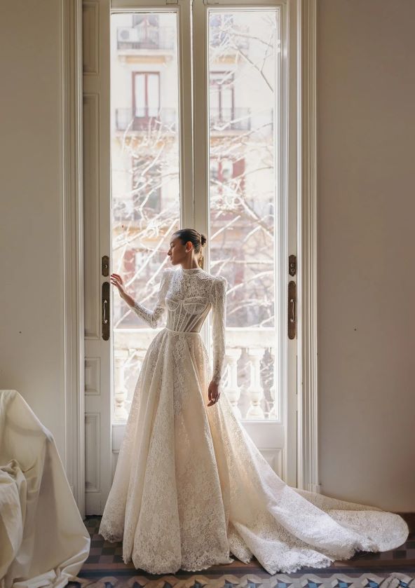 Bridal trendovi za 2025.: Najljepše vjenčanice donose spoj klasičnih krojeva i modernih detalja