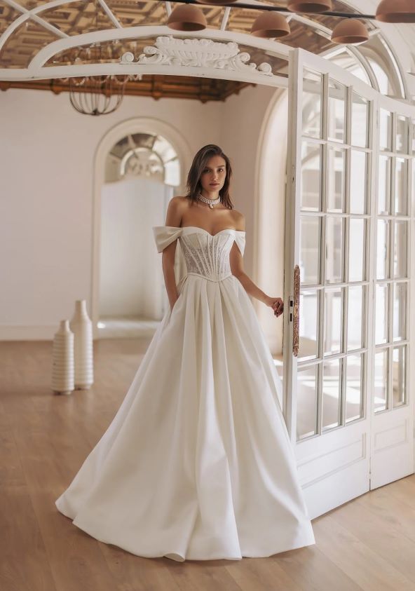 Bridal trendovi za 2025.: Najljepše vjenčanice donose spoj klasičnih krojeva i modernih detalja