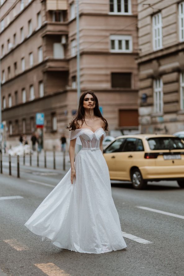 Bridal trendovi za 2025.: Najljepše vjenčanice donose spoj klasičnih krojeva i modernih detalja