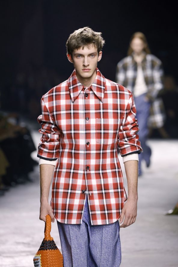 Modni trend za proljeće 2025 su flanel karirane košulje