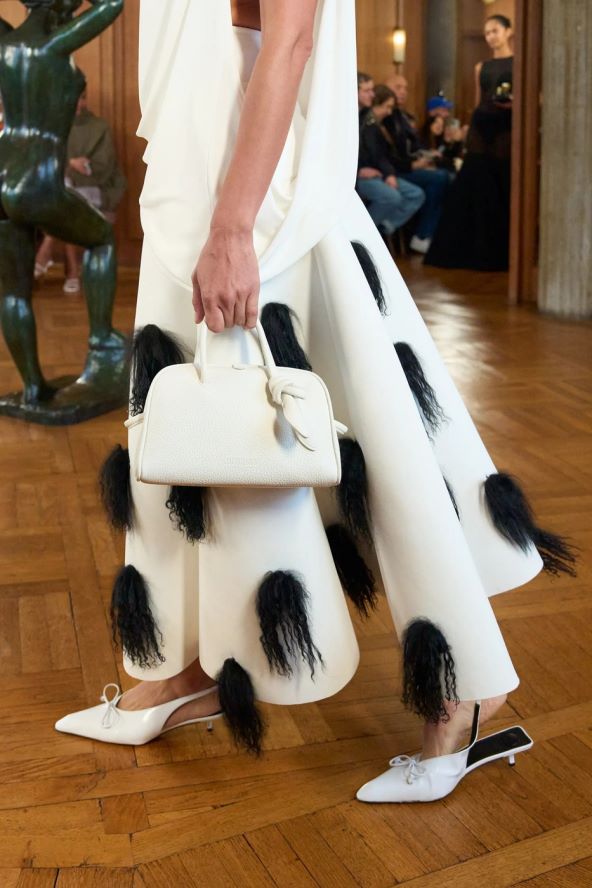 Jacquemus odlična modna revija za proljeće 2025