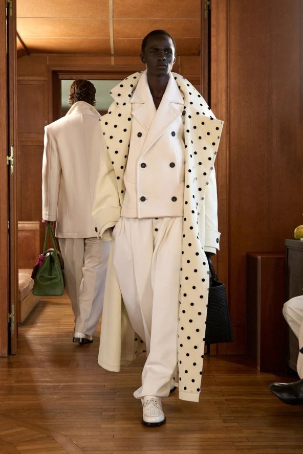 Jacquemus odlična modna revija za proljeće 2025