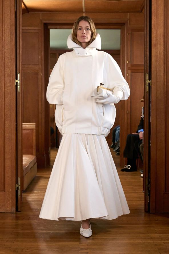 Jacquemus odlična modna revija za proljeće 2025