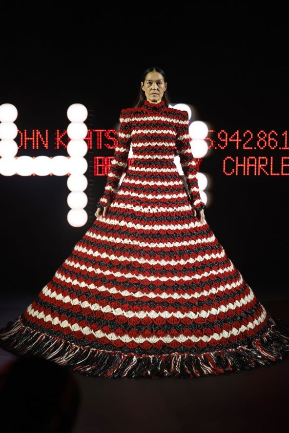 Alessandro Michele za Valentino priredio spektakl visoke mode