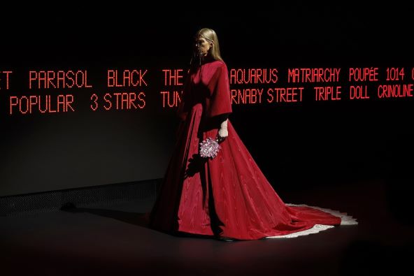 Alessandro Michele za Valentino priredio spektakl visoke mode