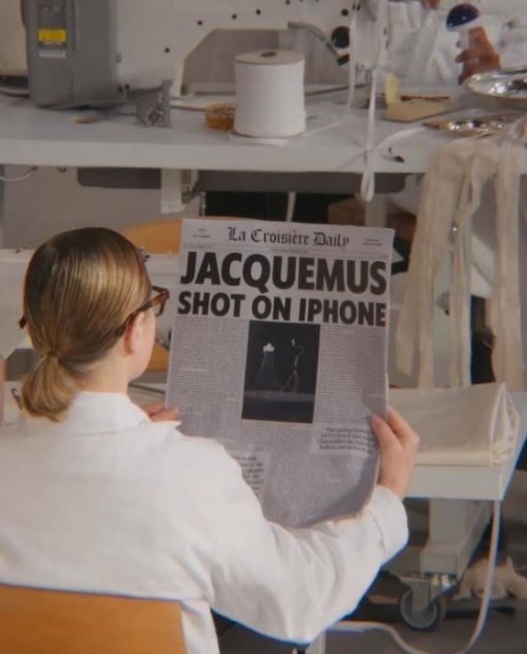 Jacquemus x Apple kampanja