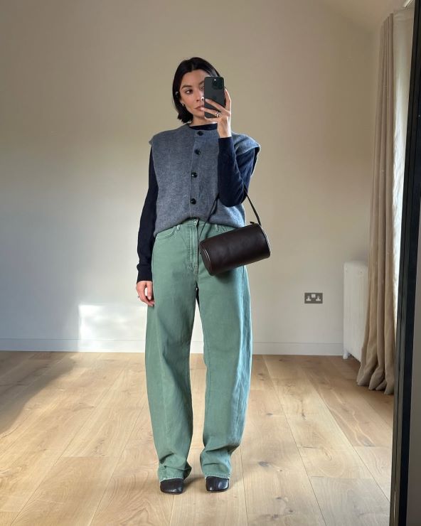 Kendall Jenner nosi maslinasto zelene traperice