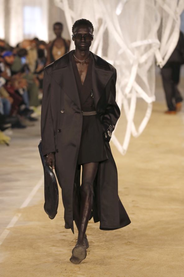 Modne ideje za business casual stil za proljeće 2025
