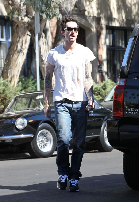 Jednostavnost Adama Levinea koja obara s nogu 