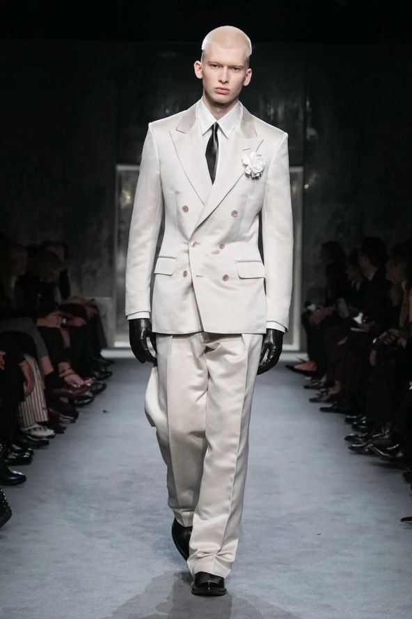 Odličan modni debi Haidera Ackermanna za modnu kuću Tom Ford