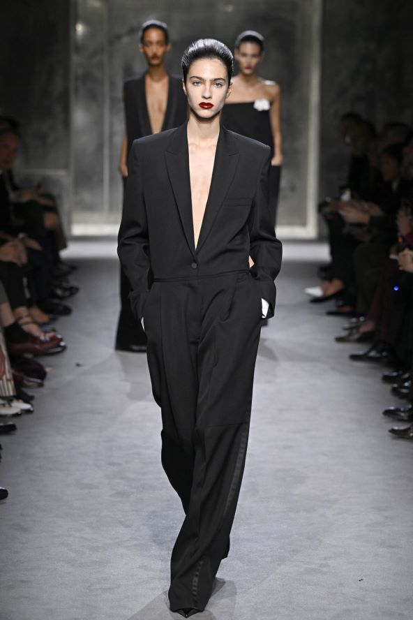 Odličan modni debi Haidera Ackermanna za modnu kuću Tom Ford