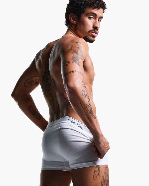 Bad Bunny u kampanji za Calvin Klein