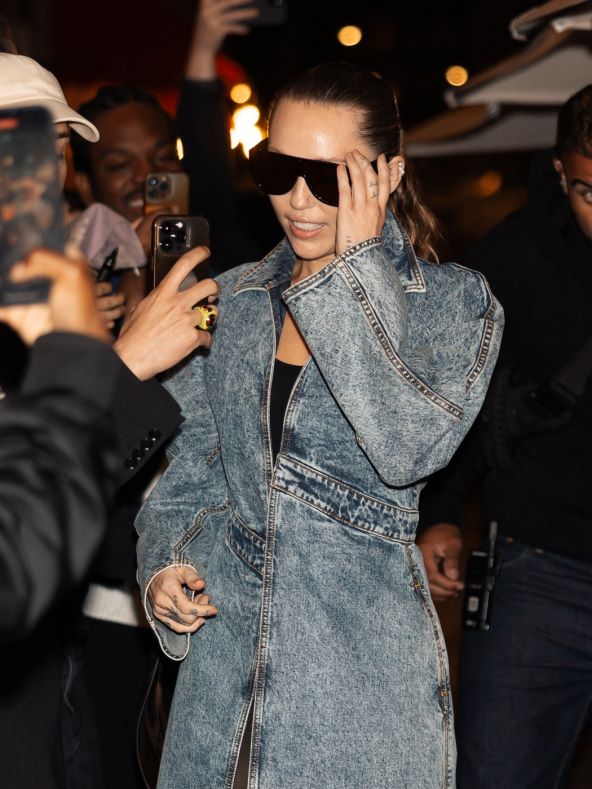 Miley Cyrus u Alaia traper baloneru