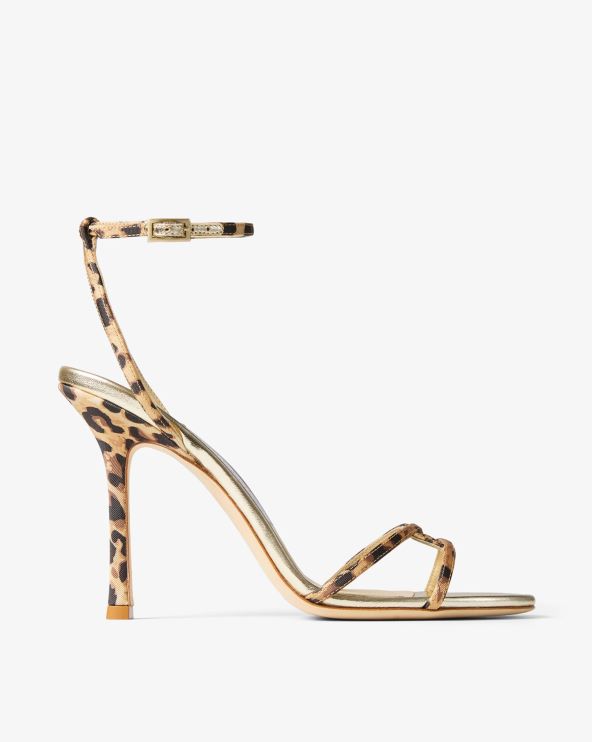 Jimmy Choo u ponudi opet ima slavne sandale Carrie Bradshaw