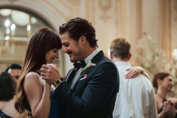 Dakota Johnson nosi odlične cvjetne haljine