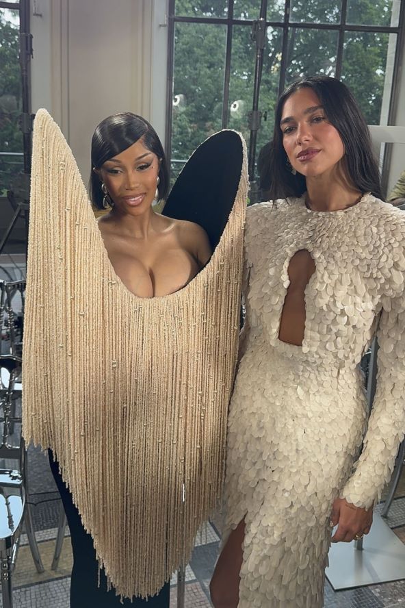 Dua Lipa oduševila u bijeloj Schiaparelli haljini