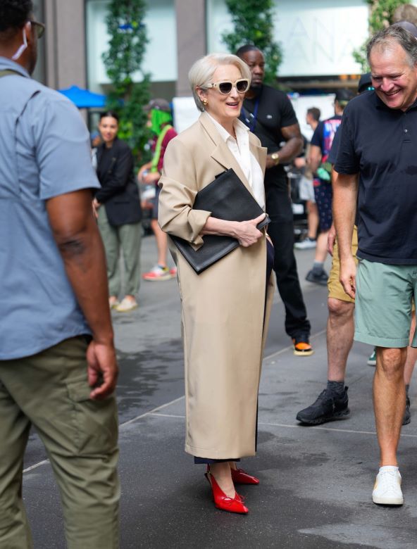 Prada i Jacquemus cipele sa snimanja nastavka filma Vrag nosi Pradu 2