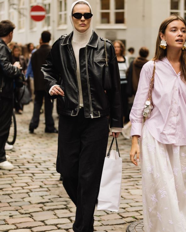 SS26-Copenhagen-Fashion-Week-Streetstyle-Day1-Noor-u-nisa-Khan24.jpg