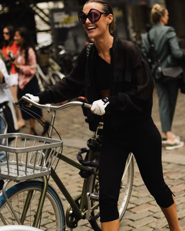 SS26-Copenhagen-Fashion-Week-Streetstyle-Day1-Noor-u-nisa-Khan26.jpg