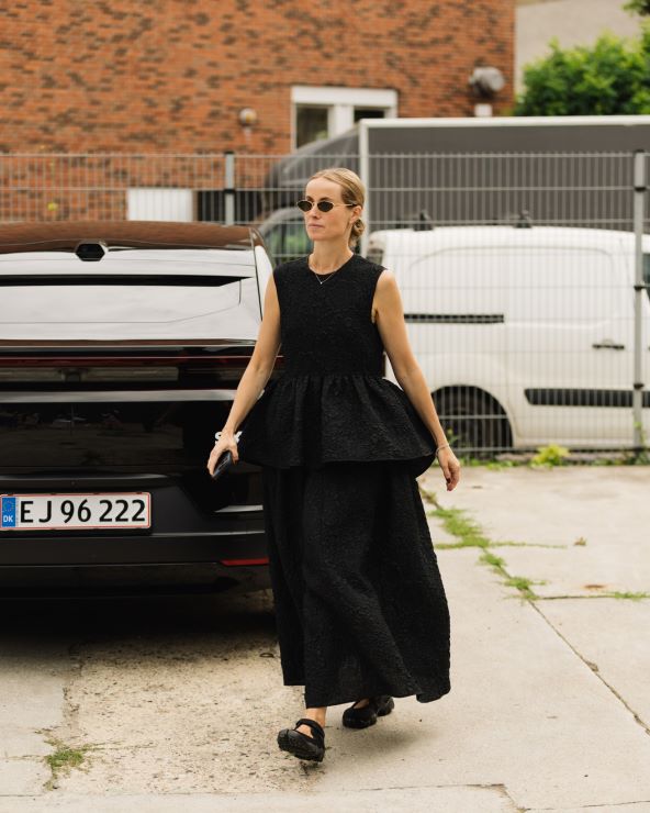 SS26-Copenhagen-Fashion-Week-Street-Style-Day4-Noor-u-nisa-Khan-14.jpg