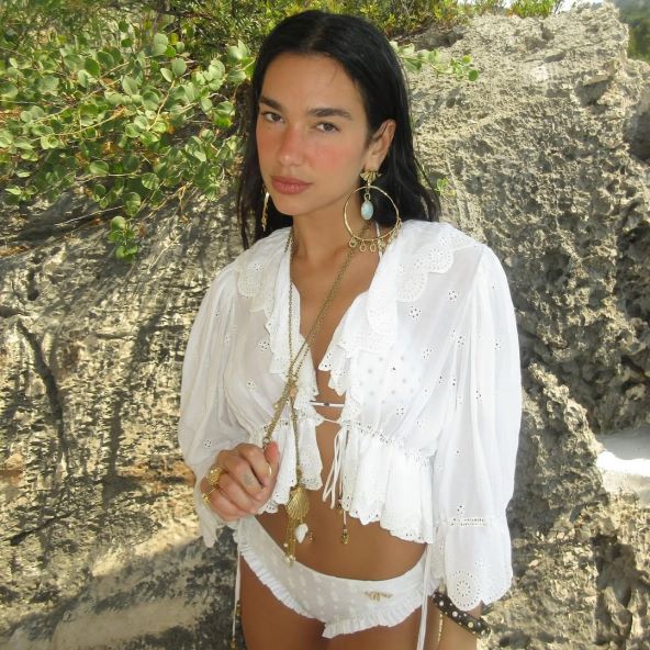 Dua Lipa u Chloe boho izdanju ljeto 2025
