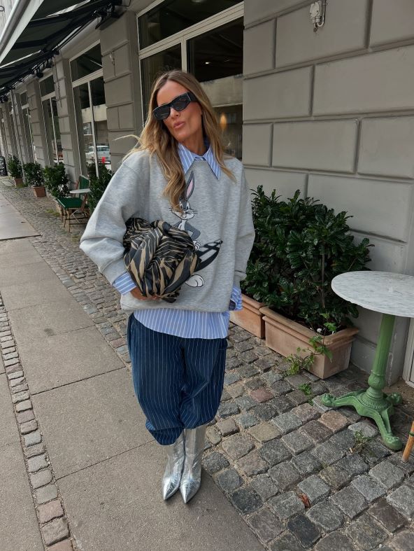 Street style inspiracija kako kombinirati ljetnu i jesensku odjeću