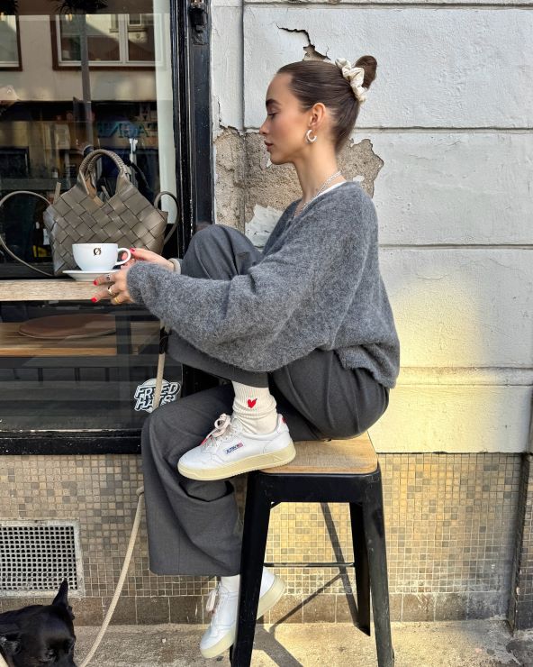 Street style inspiracija kako kombinirati ljetnu i jesensku odjeću