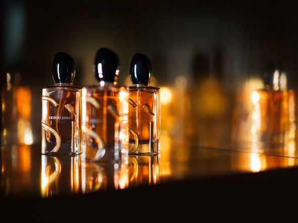Armani beauty predstavio je novi Armani Sì Intense miris