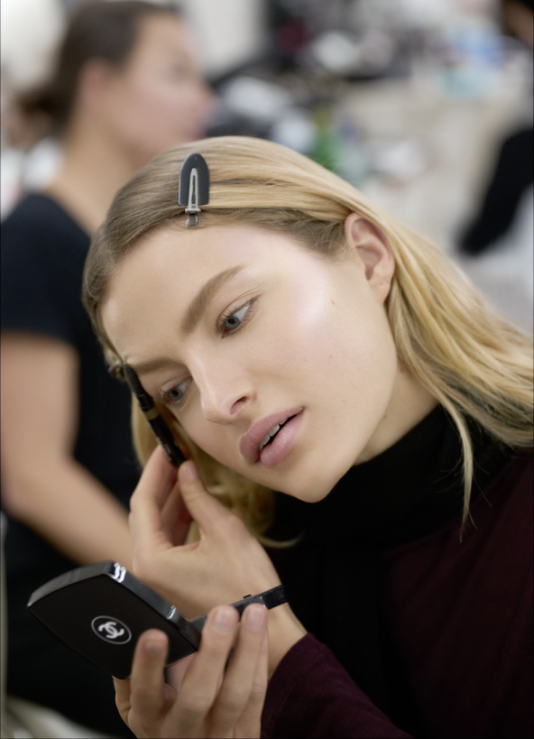 No make up trend proljeće 2024 Chanel