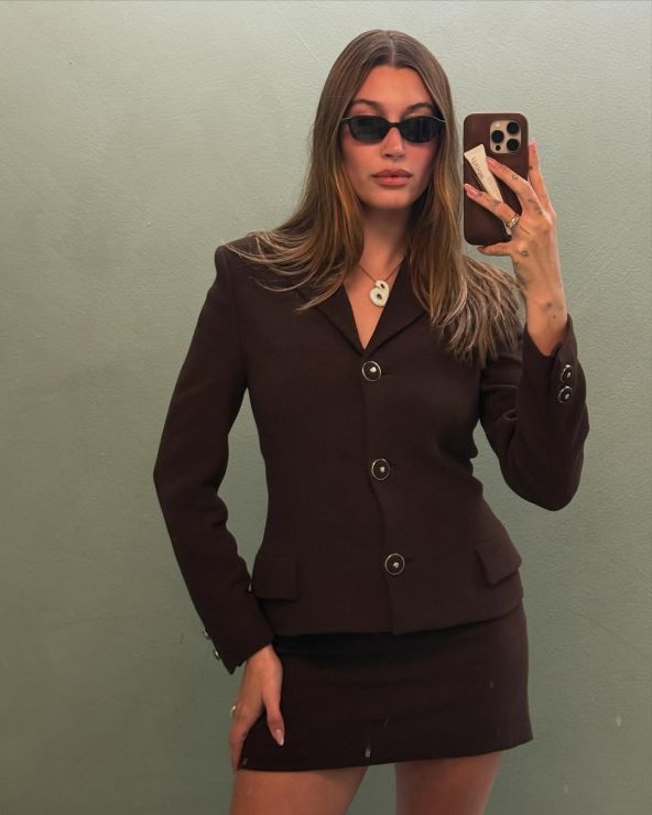 Chestnut bronde boja kose trend za 2025