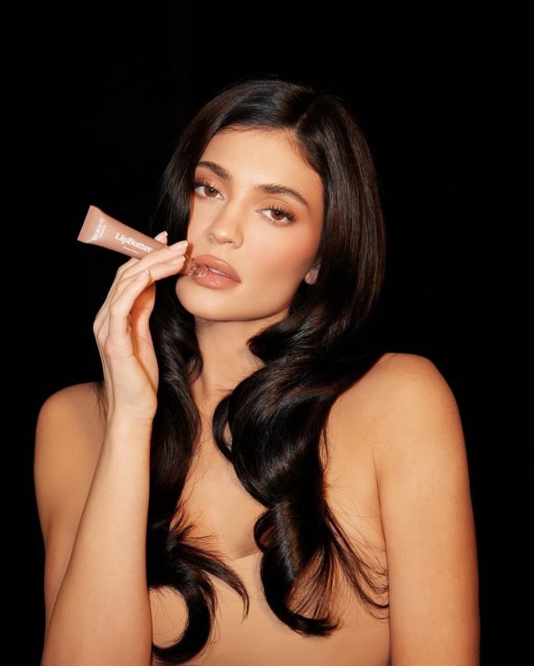Kylie Skin Lip Butter u toasted marshmallow nijansi