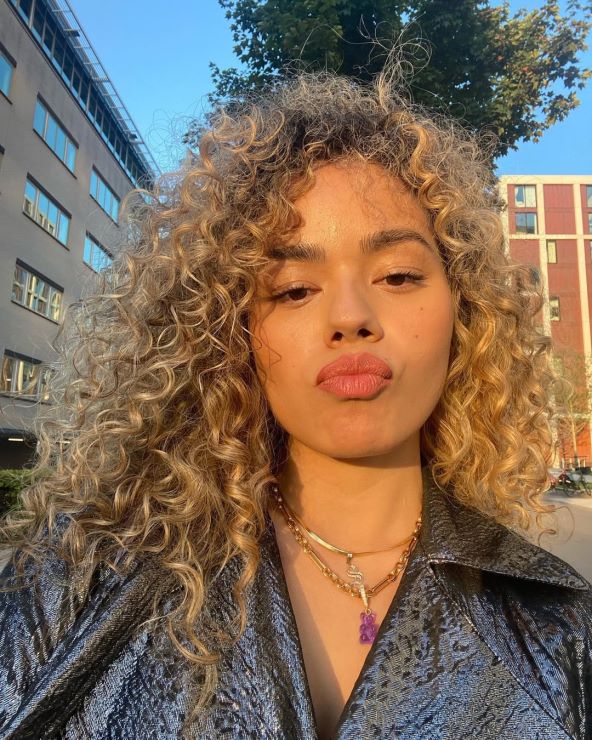 Jam Blonde kosa za ljeto 2025