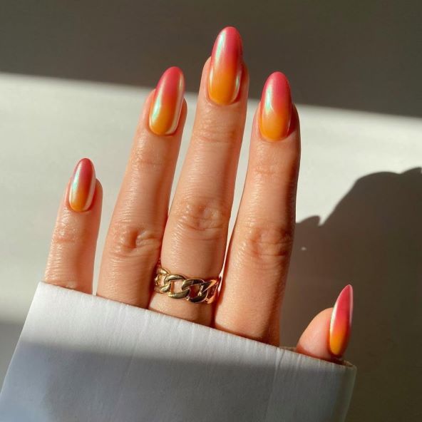 Sunset nails za ljeto 2025