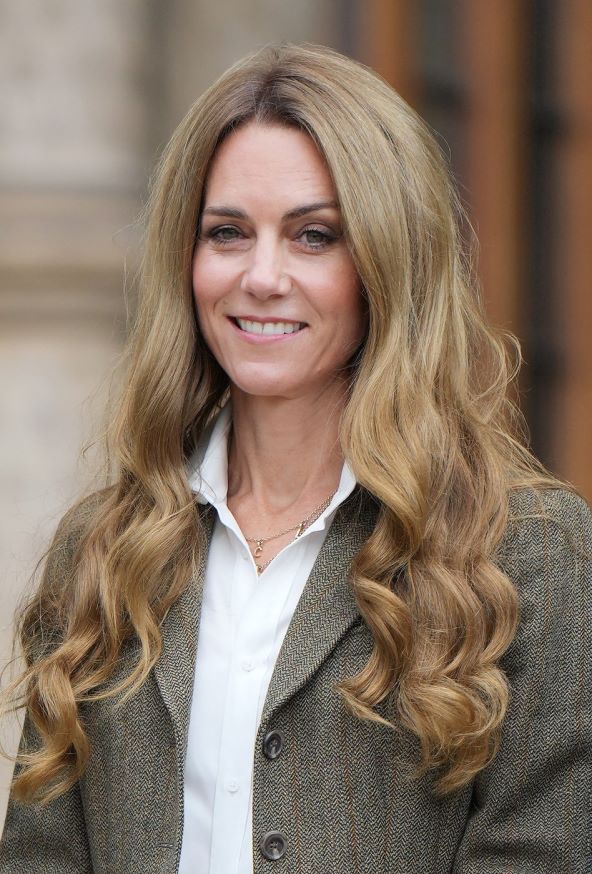 Kate Middleton promijenila boju kose u trendu je honey blonde