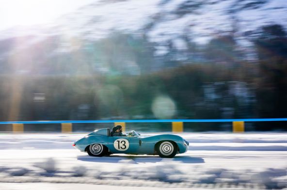 Vintage automobili na švicarskom jezeru Saint Moritz