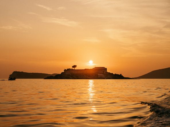 Mamula Island luksuzni hotel Boka Kotarska luksuzna putovanja
