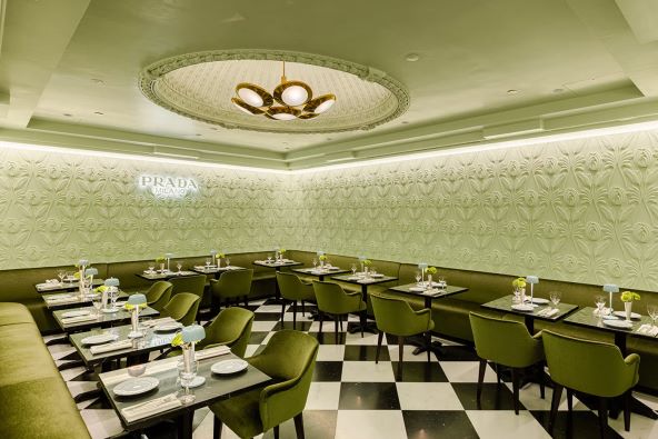 Prada Caffe se otvorio u londonskom Harrodsu