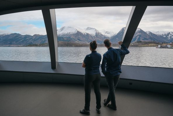 Impresivan restoran Iris s norveškog fjorda
