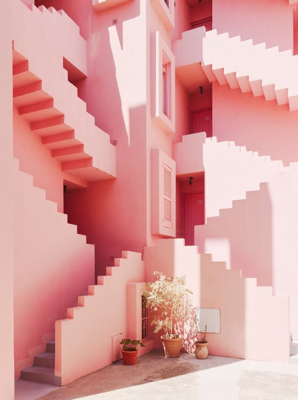 Biseri arhitekture La Muralla Roja i Walden 7 Španjolska