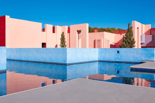 Biseri arhitekture La Muralla Roja i Walden 7 Španjolska