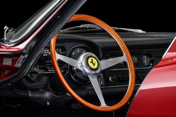 Ferrari glumca Stevea McQueena na aukciji