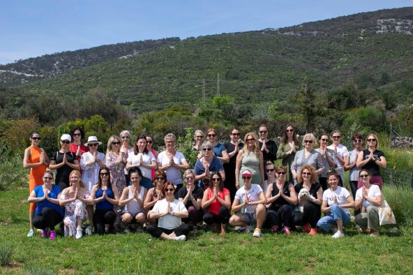Održan je Sensa Yoga Pure Energy Retreat u hotelu Manora u Nerezinama