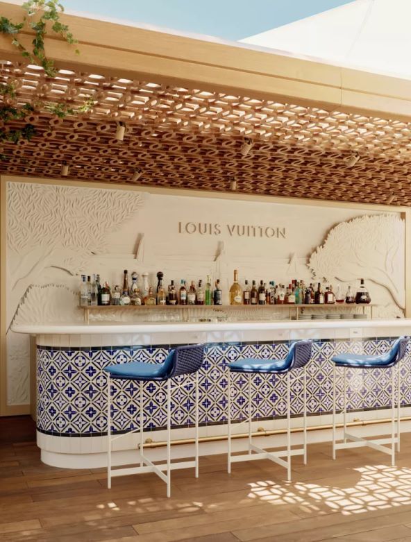 Vodimo vas u Louis Vuitton restoran u Saint-Tropez
