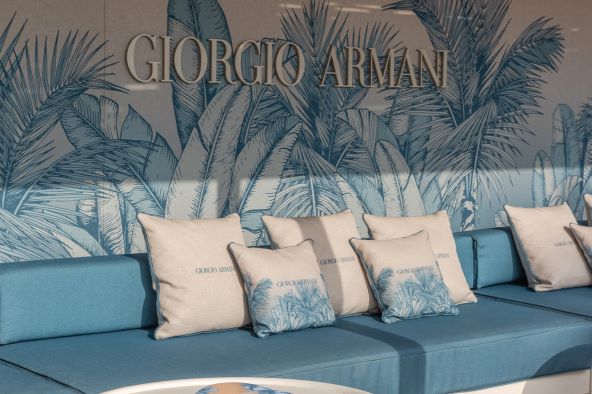 Giorgio Armani pop up u Saint-Tropezu ljeto 2023
